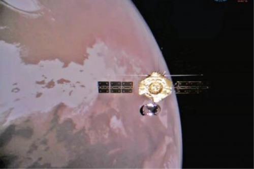 China s mars orbiter captures course of selfies using alien camera